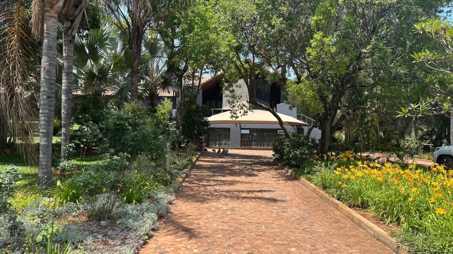 Commercial Property for Sale in Zuurplaat A H North West